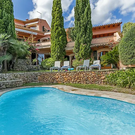 Semesterbostad Town House Bellavista