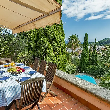 Semesterbostad Town House Bellavista *